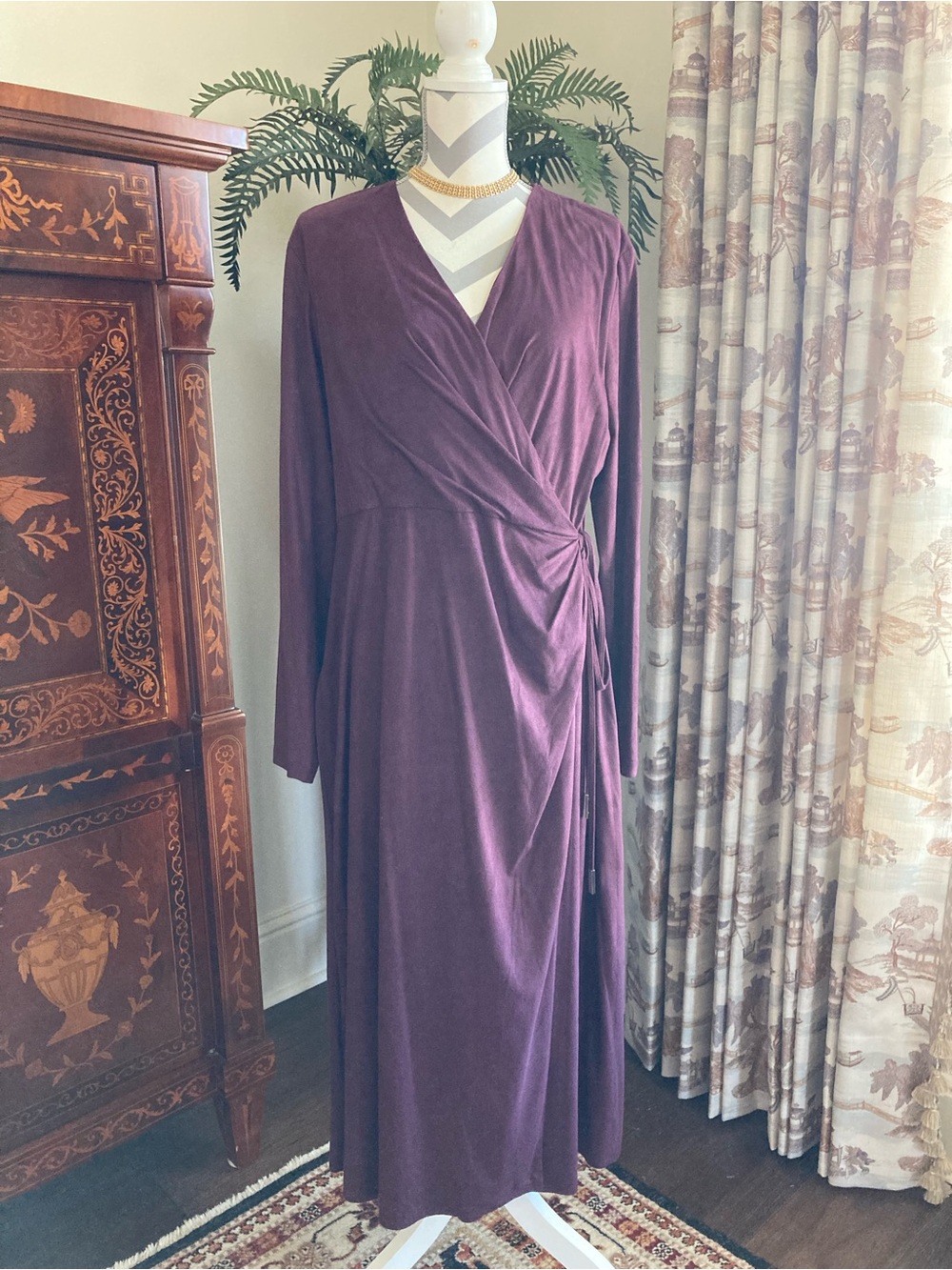 Halston Merlot Jersey Wrap V-Neck Midi Dress Tie Accent Size 16 MPN 2016511 NWT